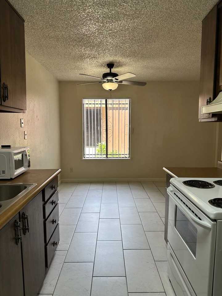 5181 E Olive Ave #118 - Photo 5 of 14