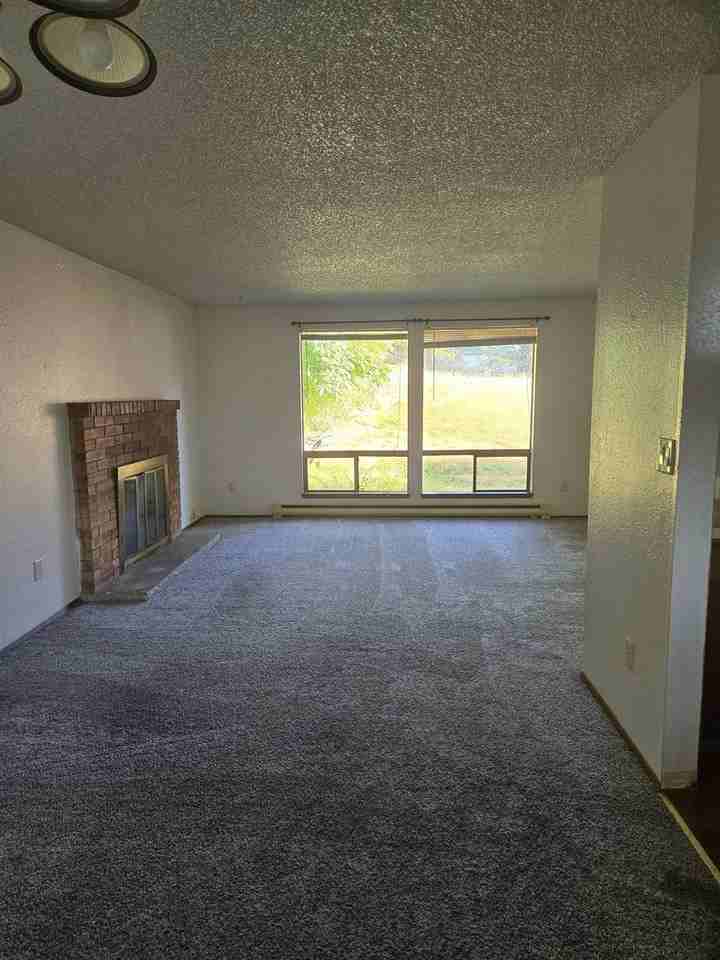 1361 Lahti Dr - Photo 4 of 23