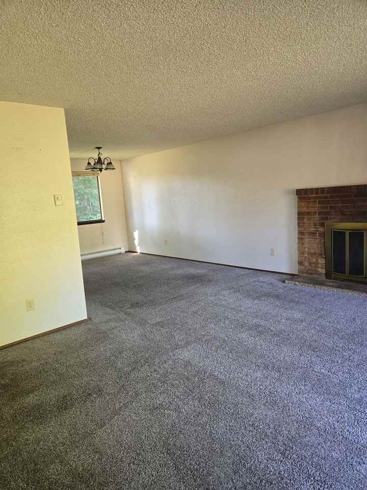 1361 Lahti Dr - Photo 5 of 23