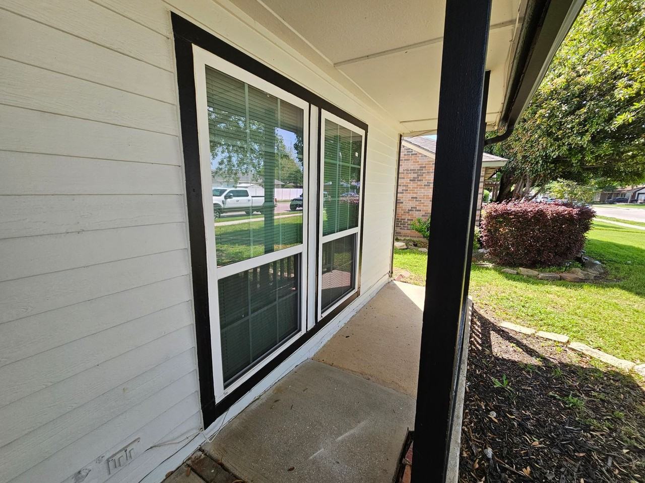 4273 Keys Dr - Photo 3 of 36