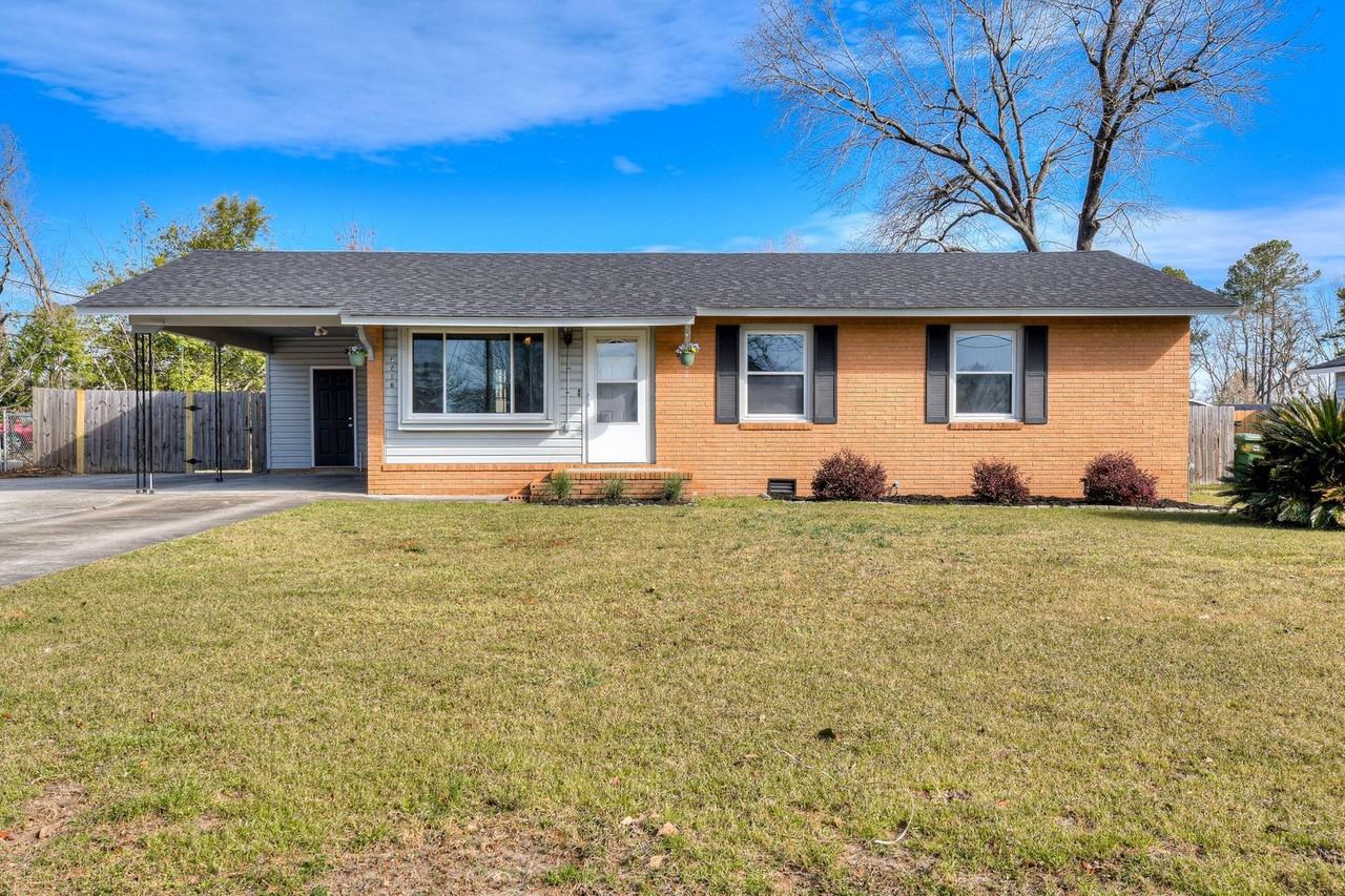 3517 Stardust Dr - Photo 2 of 32