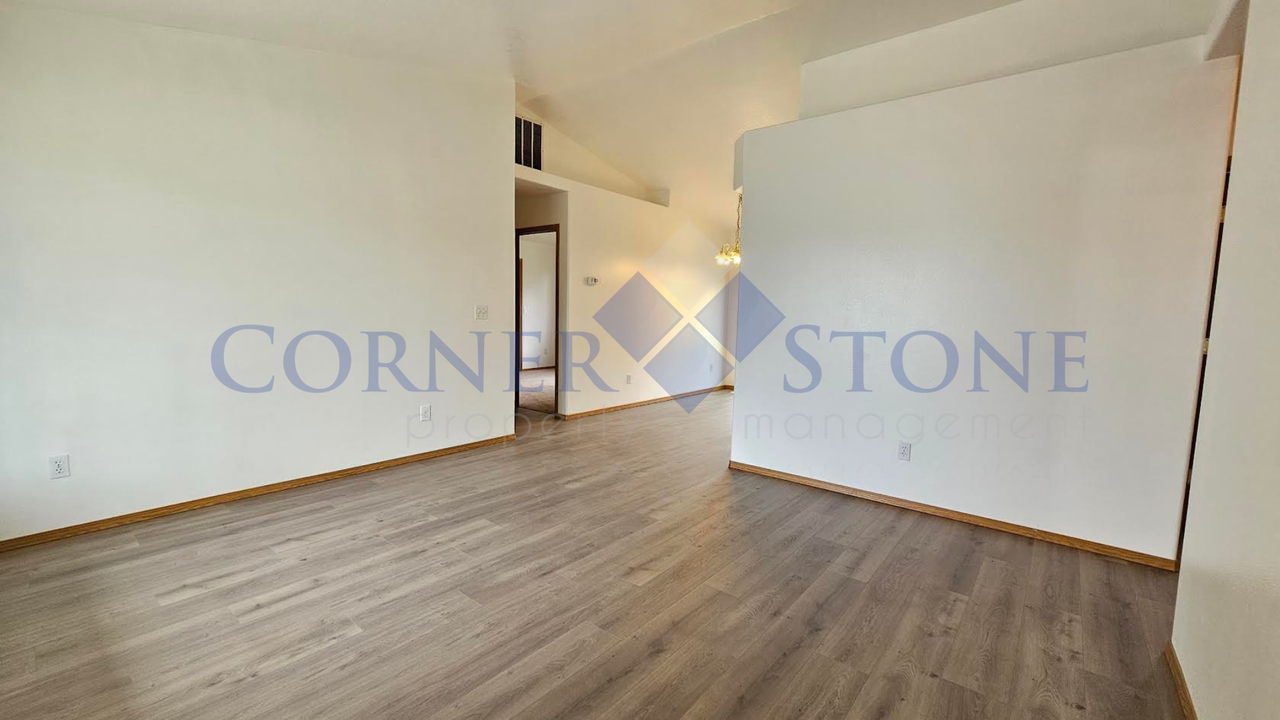 129 N Summer Breeze St - Photo 2 of 17