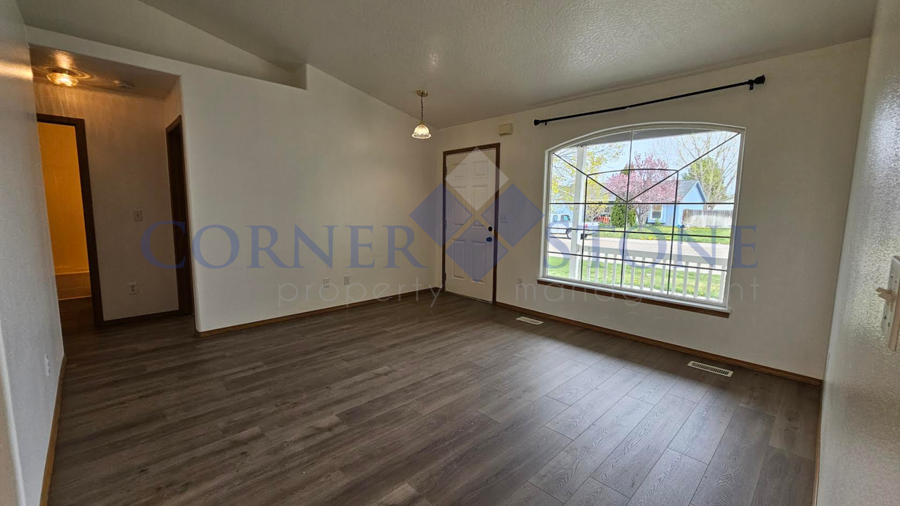 129 N Summer Breeze St - Photo 3 of 17