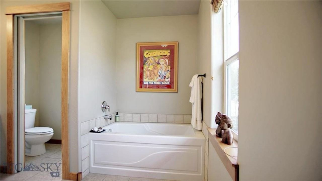 3063 Annie St - Photo 5 of 10