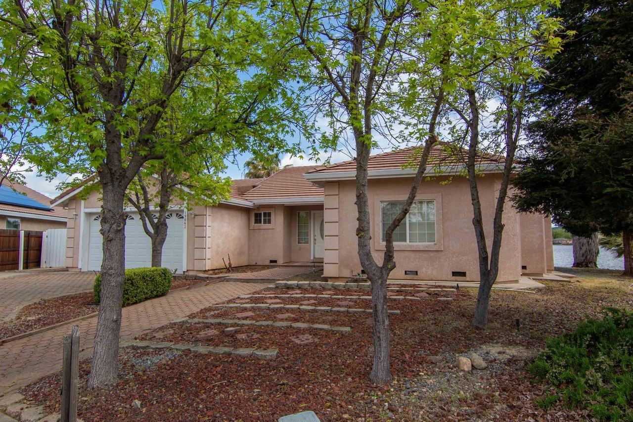 19062 Seabreeze Pl - Photo 3 of 50