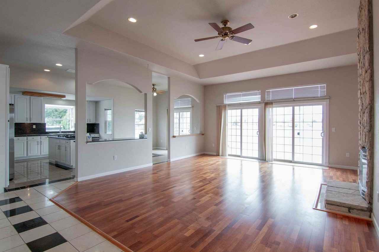 19062 Seabreeze Pl - Photo 4 of 50
