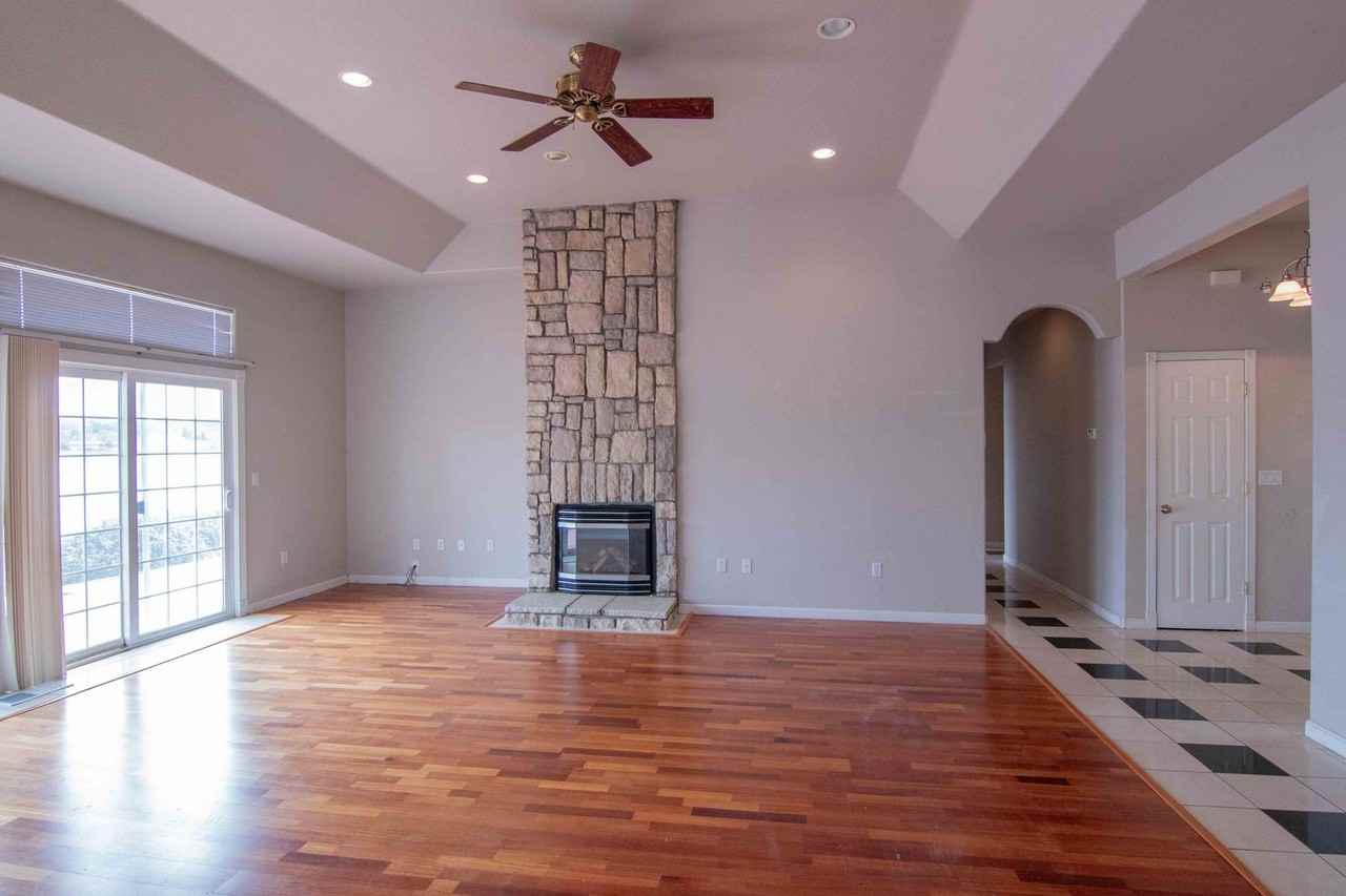19062 Seabreeze Pl - Photo 6 of 50