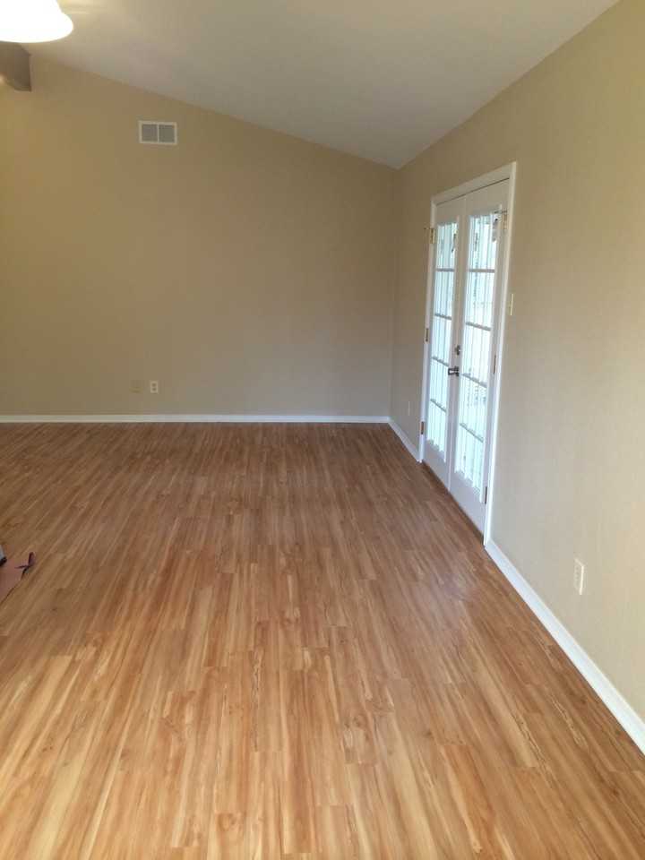 10616 Debbie Ln - Photo 6 of 32
