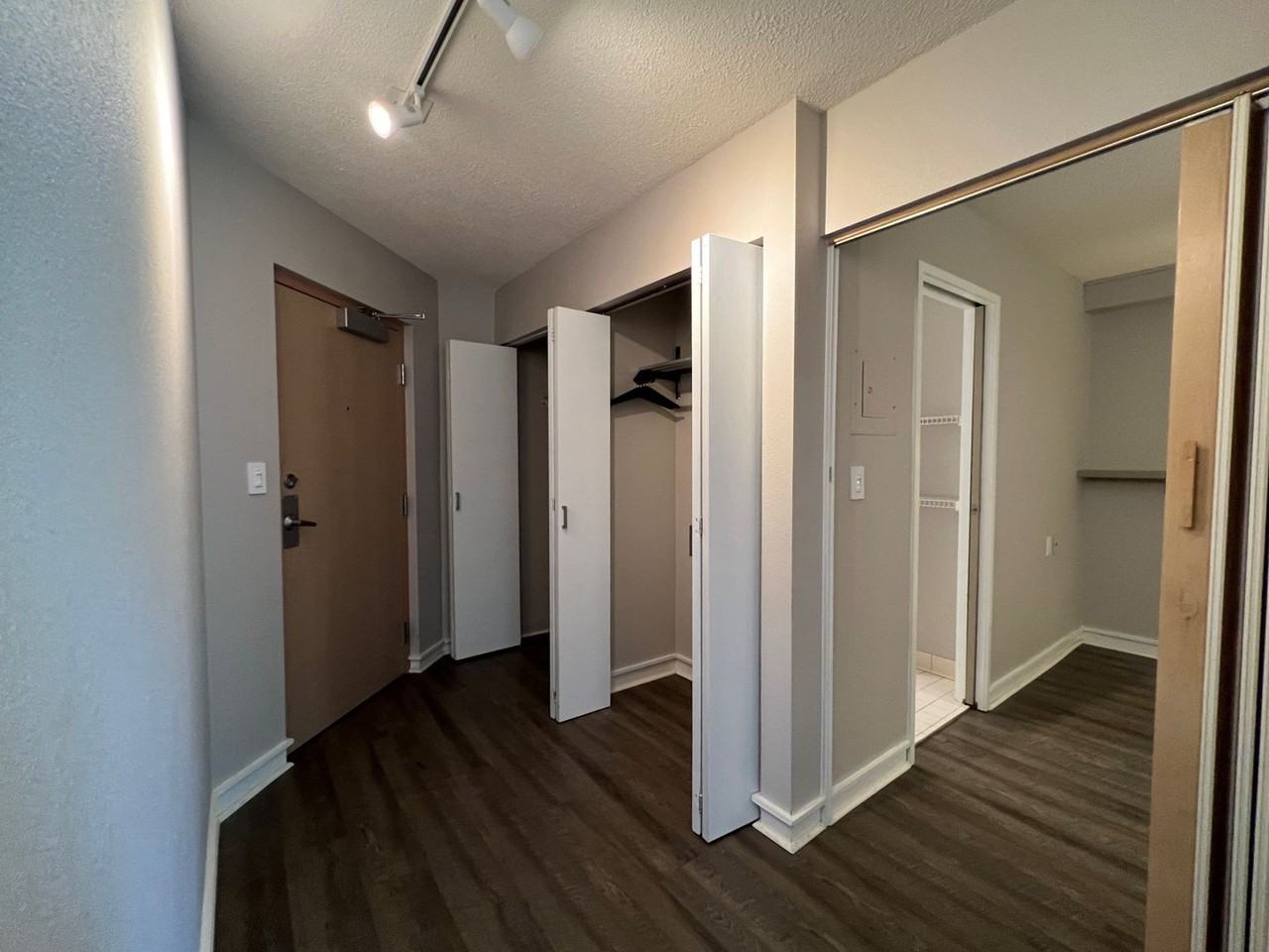124 Beech St #203 - Photo 4 of 24