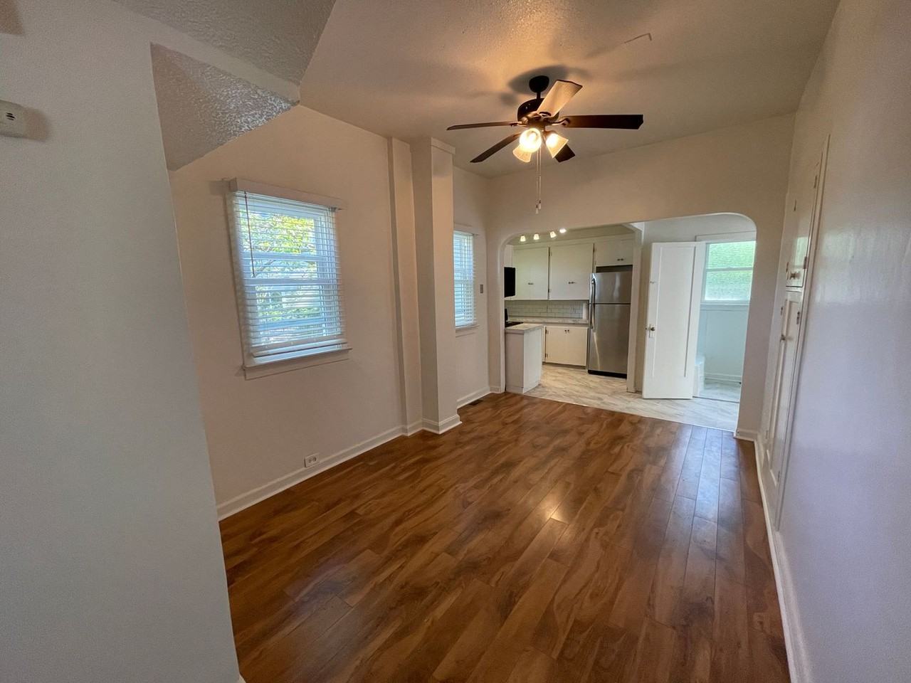 1204 Ne Dekum St - Photo 6 of 22