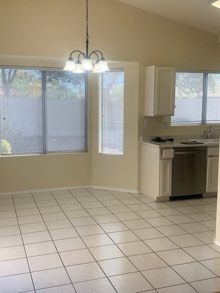 20437 N 105th Ave - Photo 2 of 8