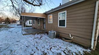 23345 Comstock Rd - Photo 1 of 1
