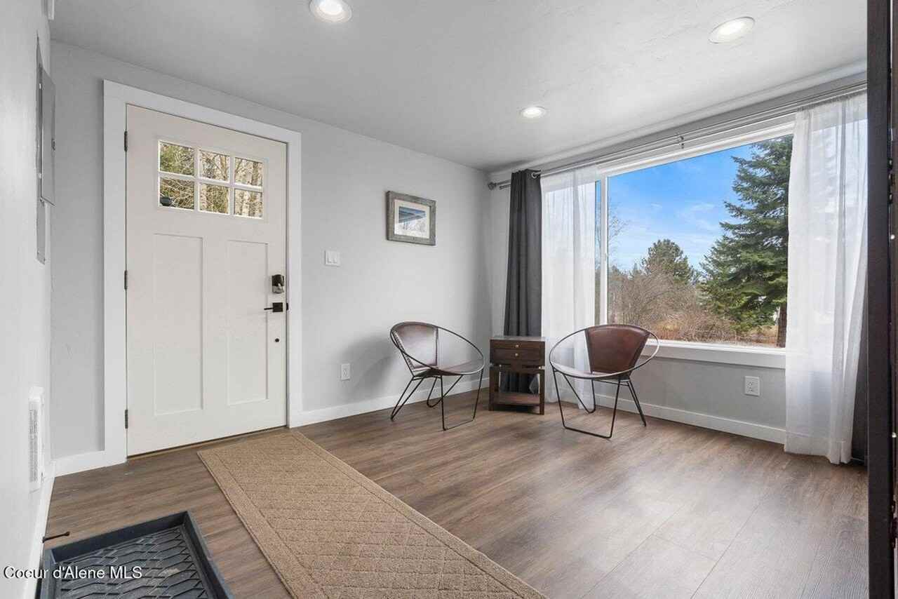 228 Snowgoose Lane 8 - Photo 3 of 28