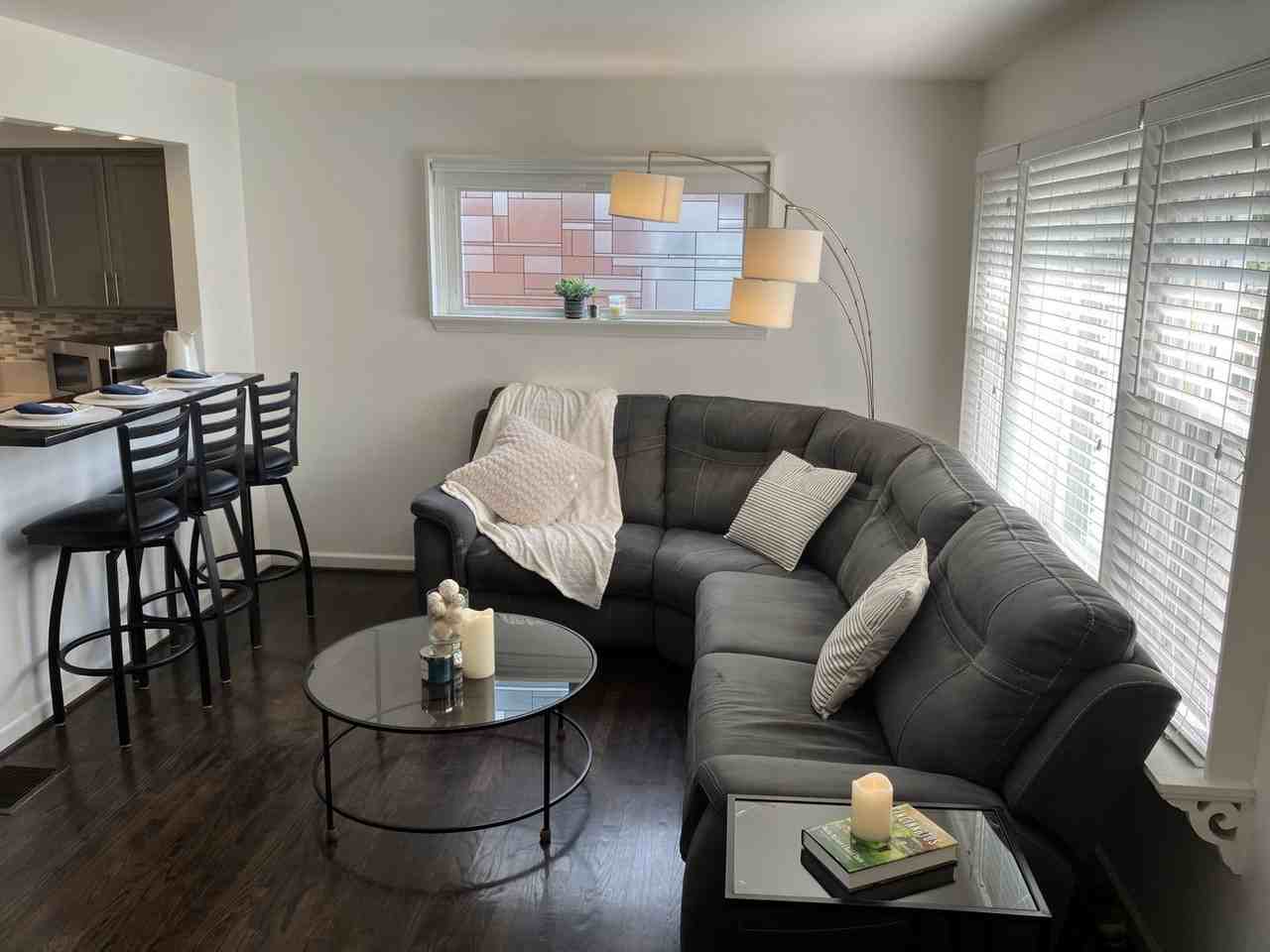 3942 Hemphill Way - Photo 3 of 28