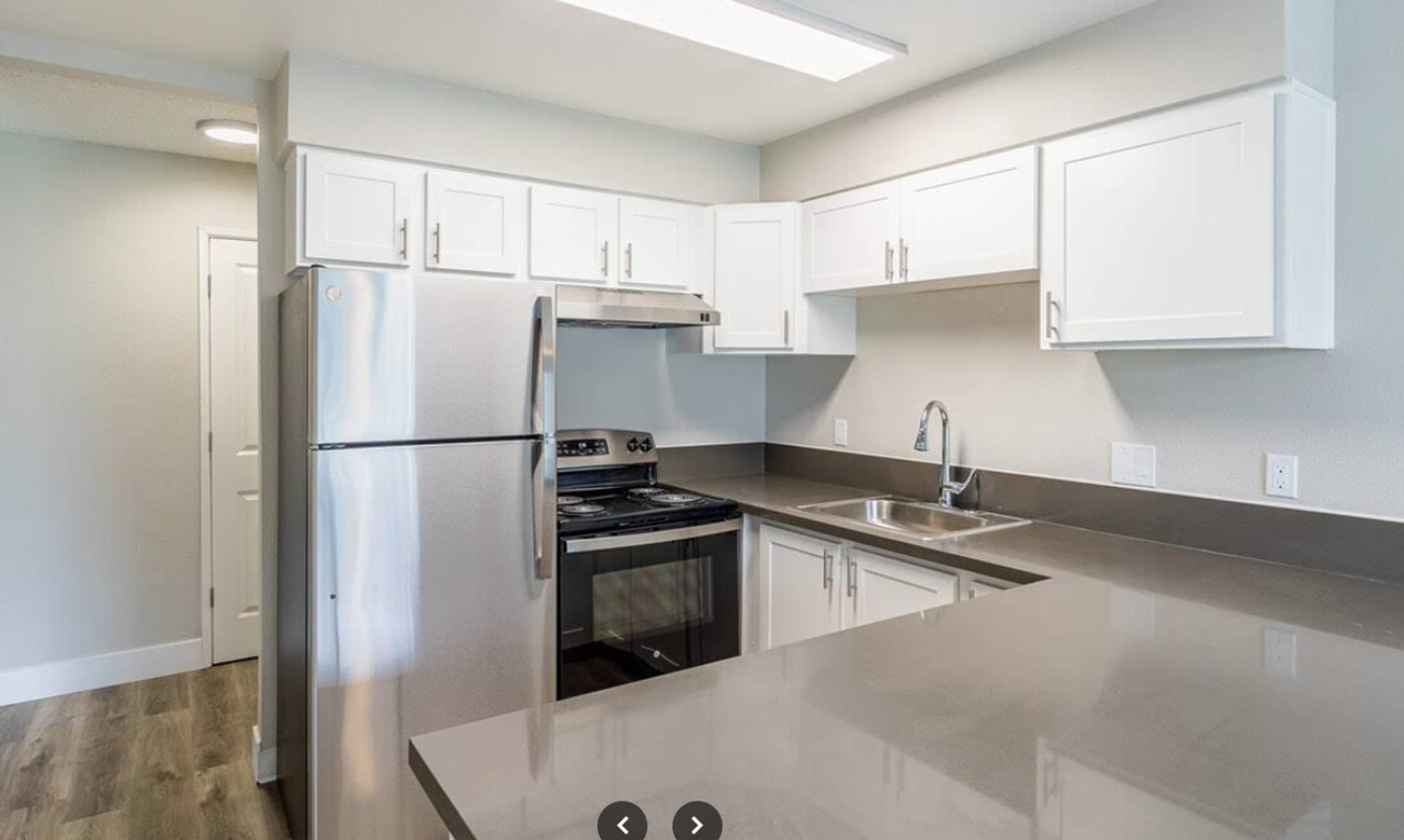 The Alexander Apartments - Photo 7 of 23