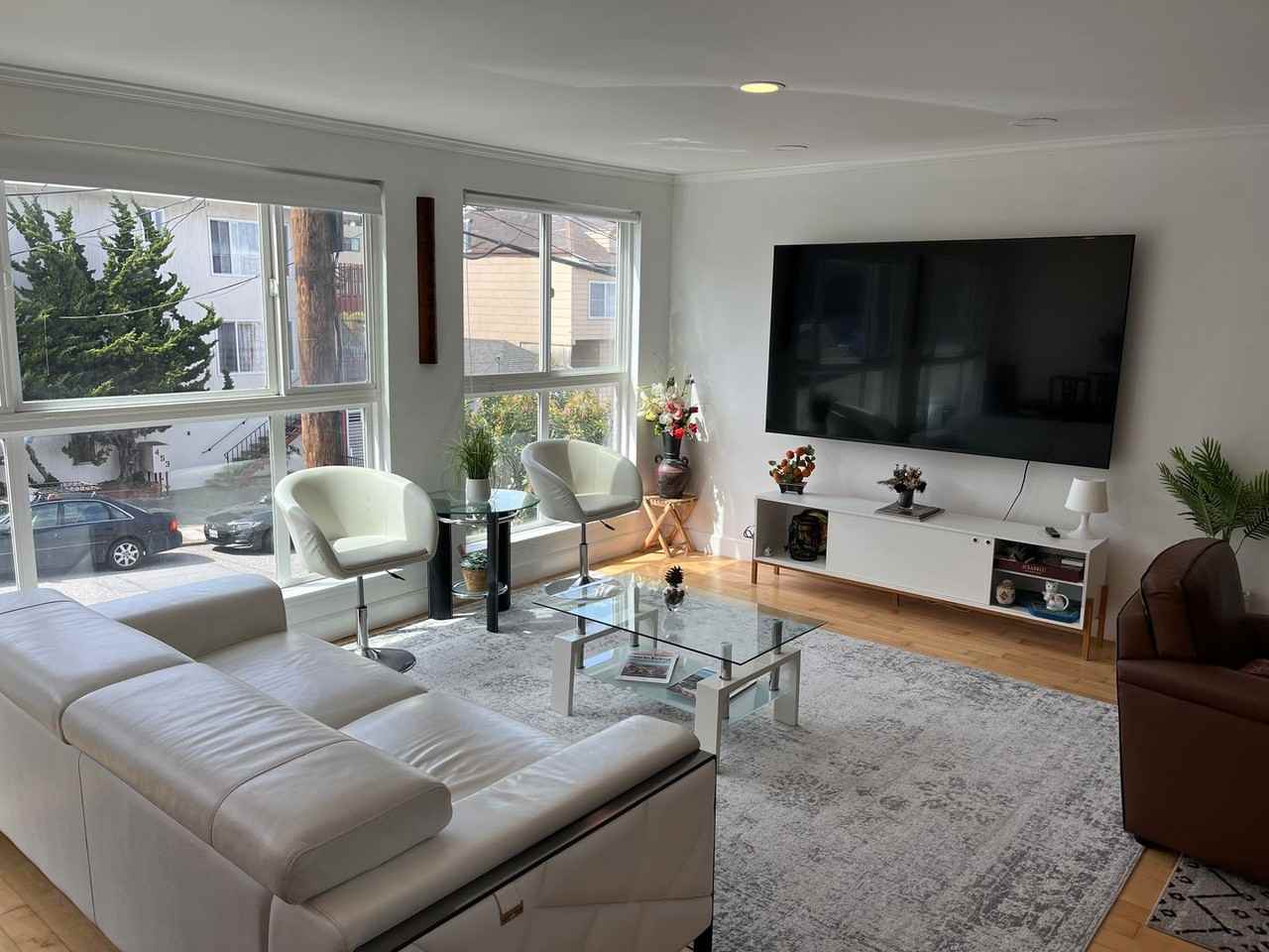 464 31st Ave - Photo 2 of 29