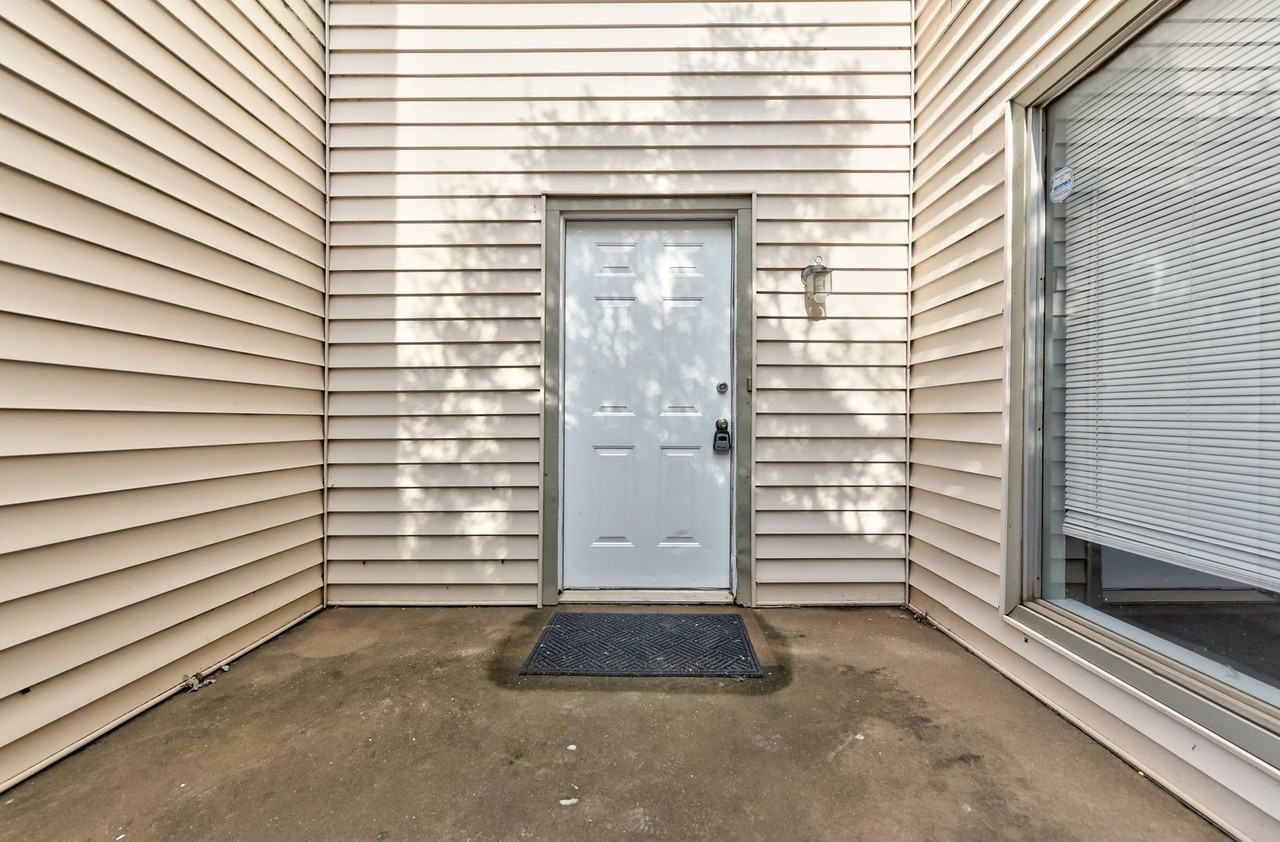 2221 Nw 117th St - Photo 4 of 41