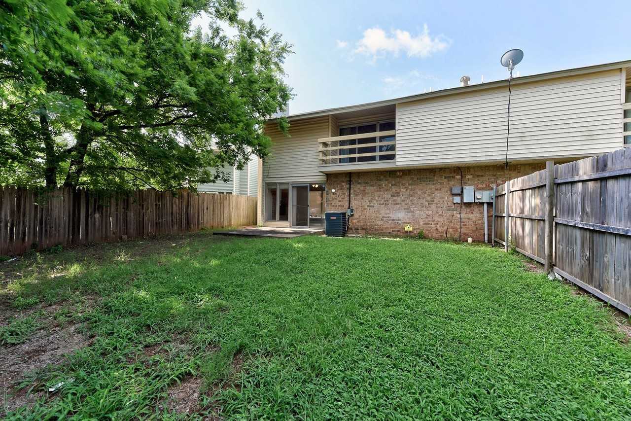 2221 Nw 117th St - Photo 7 of 41