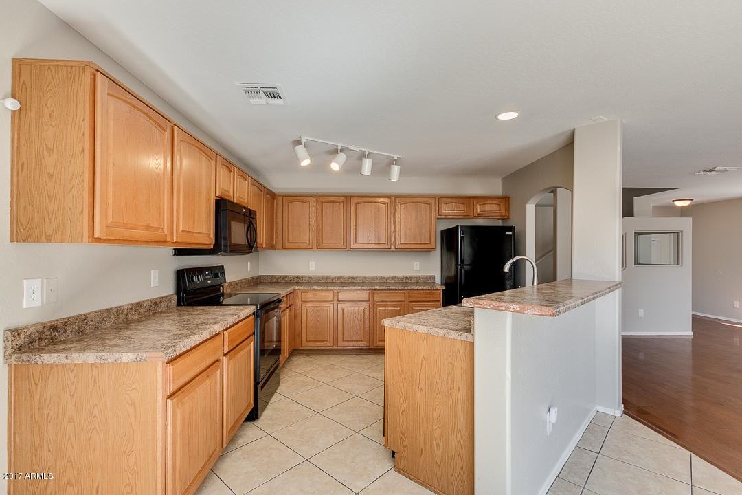 1133 E Poncho Ln - Photo 2 of 28