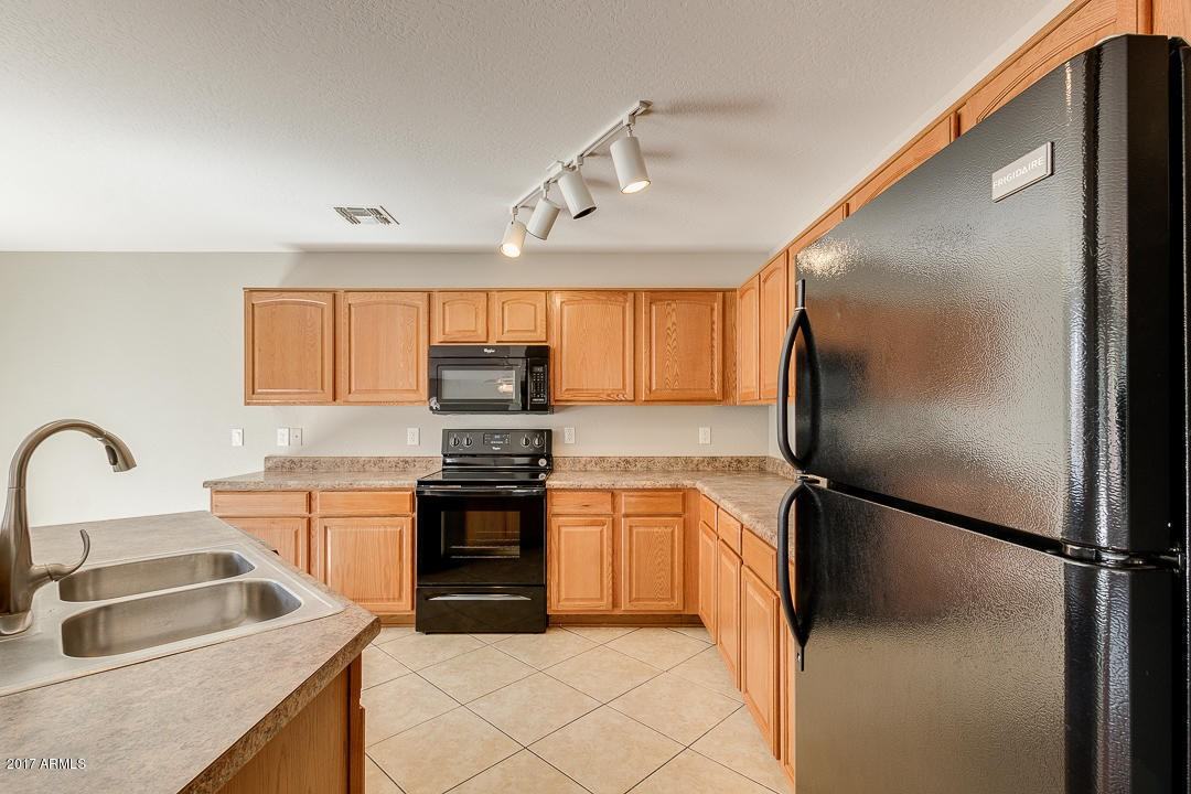 1133 E Poncho Ln - Photo 4 of 28