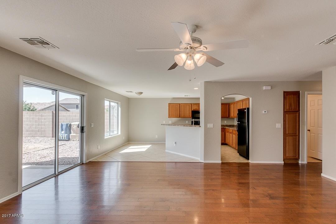 1133 E Poncho Ln - Photo 6 of 28