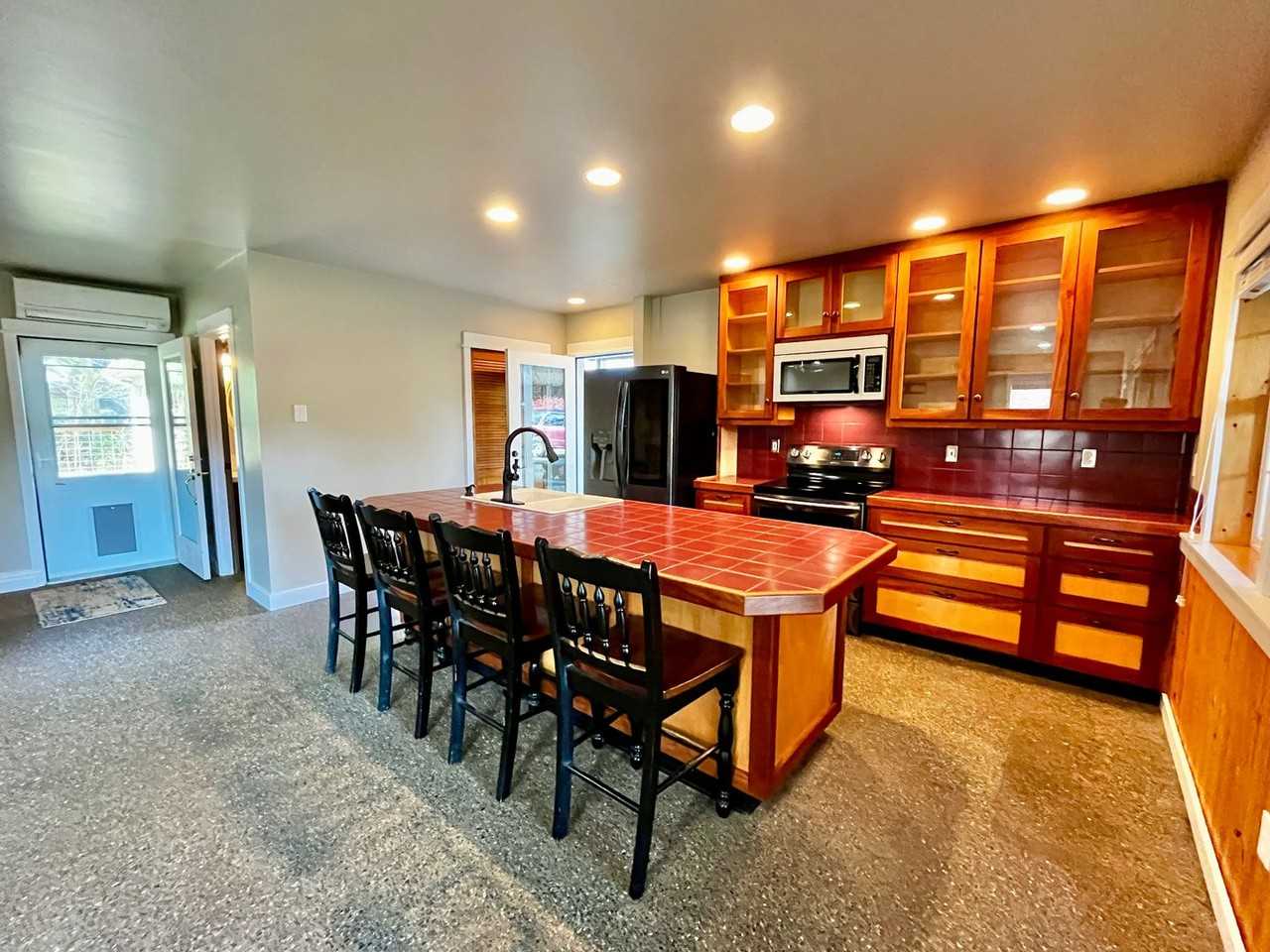 51 Ne Spar Tree Ln - Photo 2 of 29