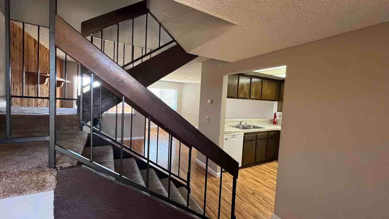 505 E Rice Ranch Rd - Photo 3 of 26