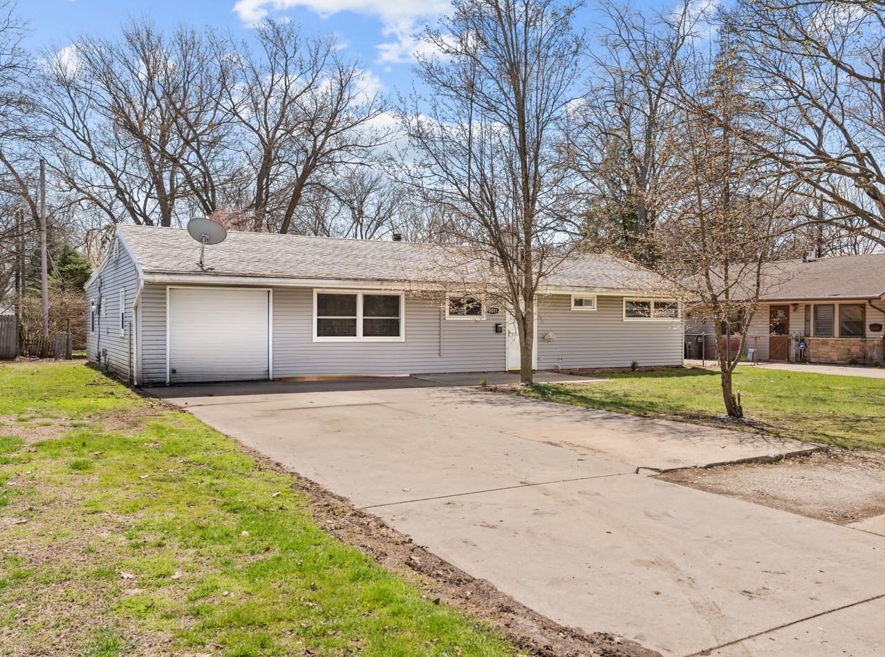 3011 Brock Dr #NA - Photo 2 of 35