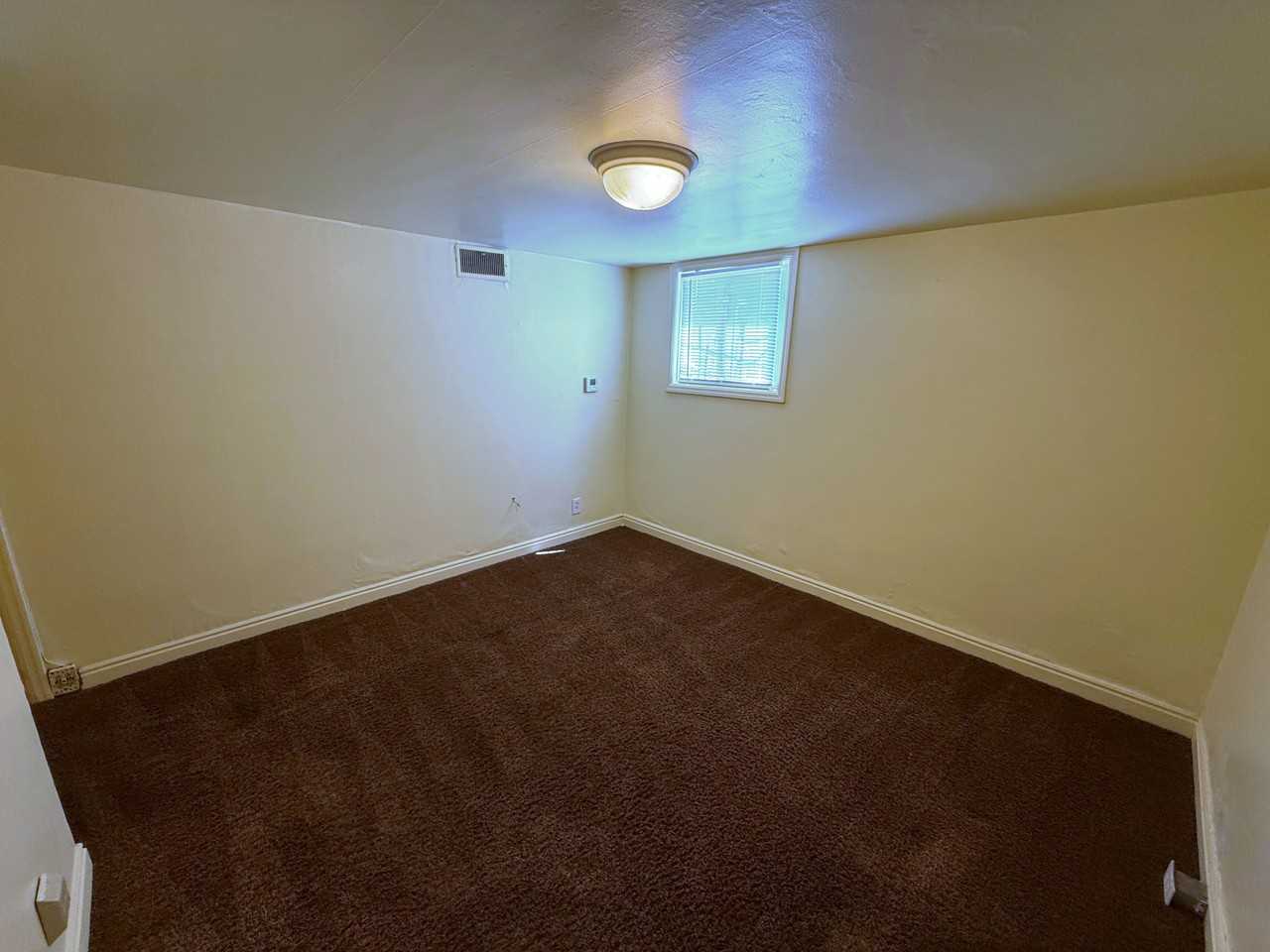 1428 South Roberta Street #3 - Photo 2 of 8