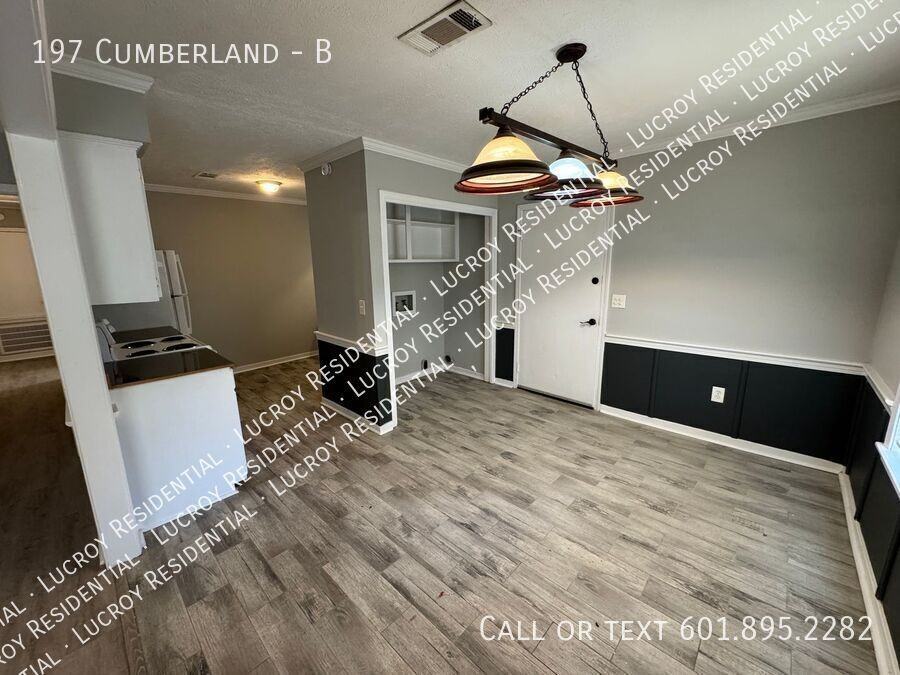 197 Cumberland Rd #B - Photo 3 of 10