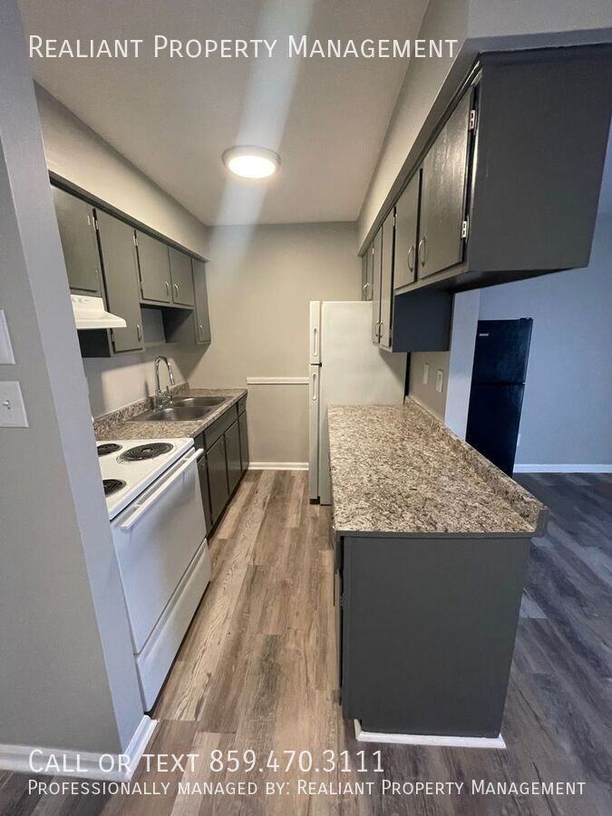 2021 Cambridge Dr #27