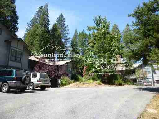 King Hiram Gardens Apartments - Photo 2 of 6