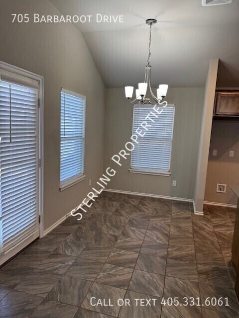 705 Barbaroot Dr - Photo 6 of 30