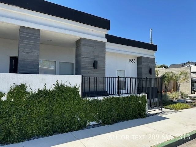 1853 Coley Ave - Photo 2 of 4