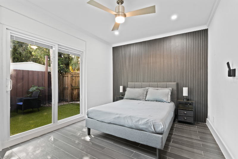 2608 W Swann Ave - Photo 7 of 13