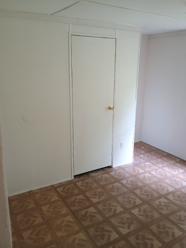 124 Se Laurence Ct - Photo 3 of 13