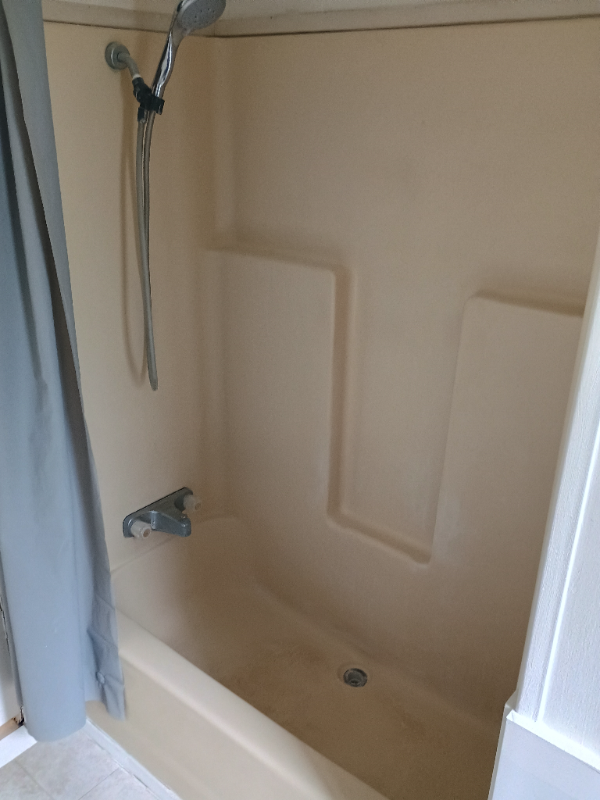 124 Se Laurence Ct - Photo 6 of 13