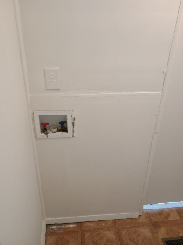 124 Se Laurence Ct - Photo 7 of 13