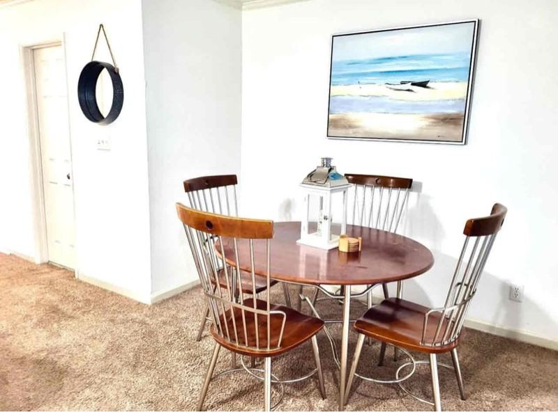 8096 Woodlake Dr - Photo 4 of 11