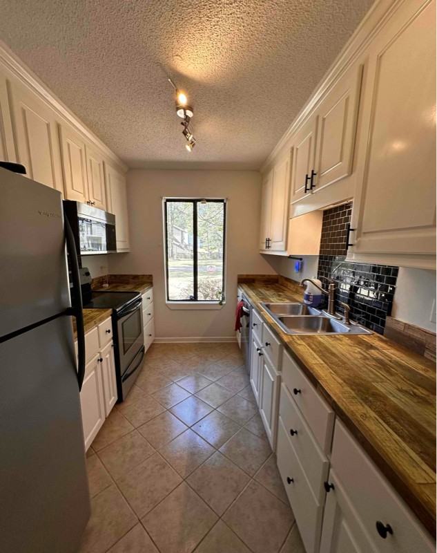 7832 Racquet Rd - Photo 3 of 6