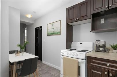 Ellice - 626 - R - Photo 2 of 18