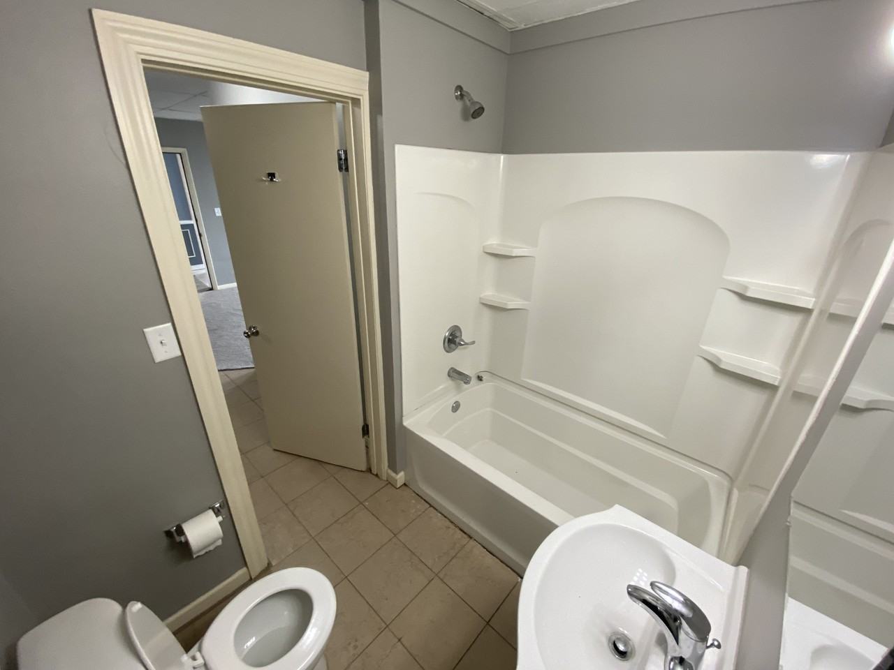 1018 1/2 7th Ave - Photo 3 of 24