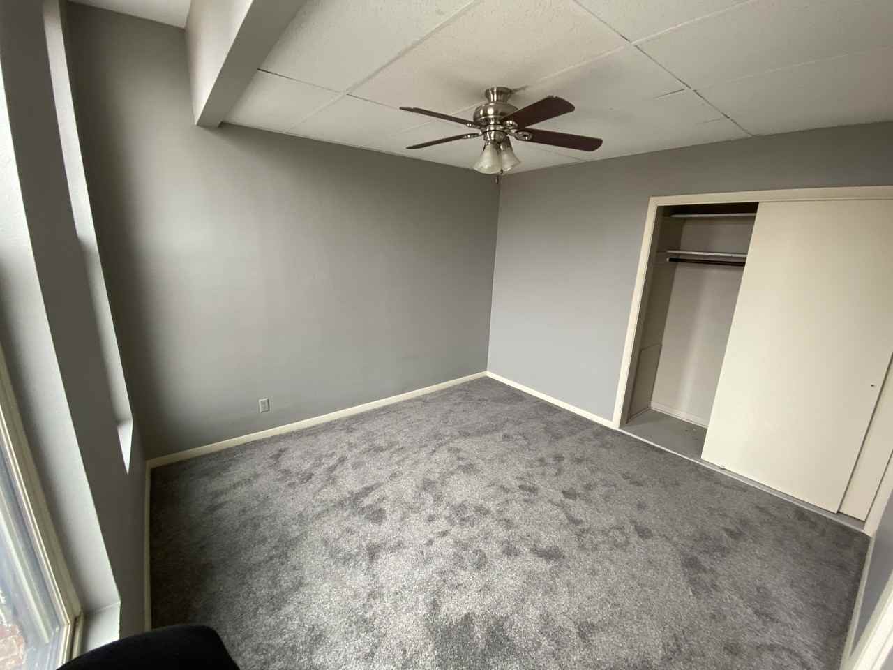 1018 1/2 7th Ave - Photo 4 of 24