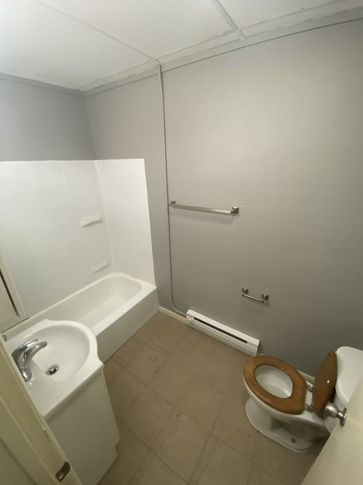 1018 1/2 7th Ave - Photo 6 of 21