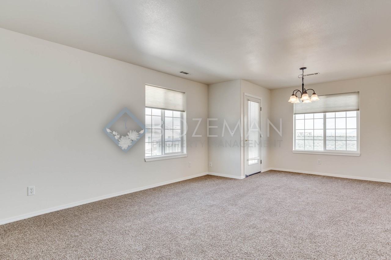 3020 W. Villard - Photo 2 of 24