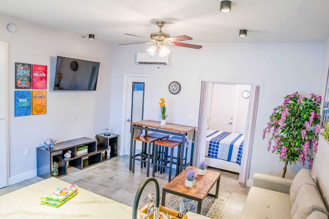 824 NE 4 ST, LLC - Photo 7 of 50