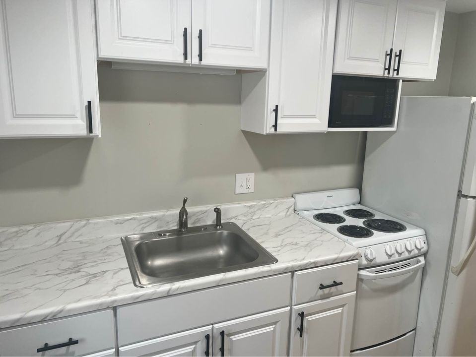 217 North Main St - Photo 2 of 5