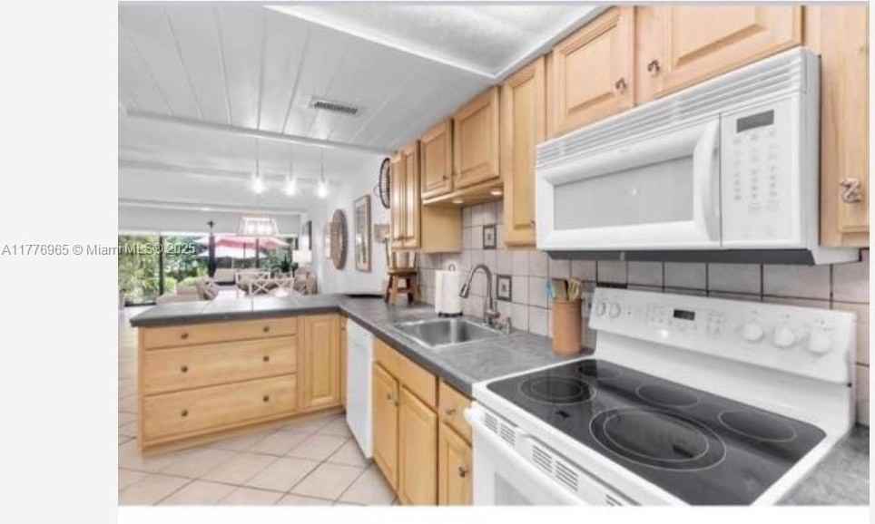 87200 Overseas Hwy #F1 - Photo 3 of 20