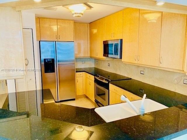 801 Brickell Key Boulevard #1109 - Photo 4 of 46