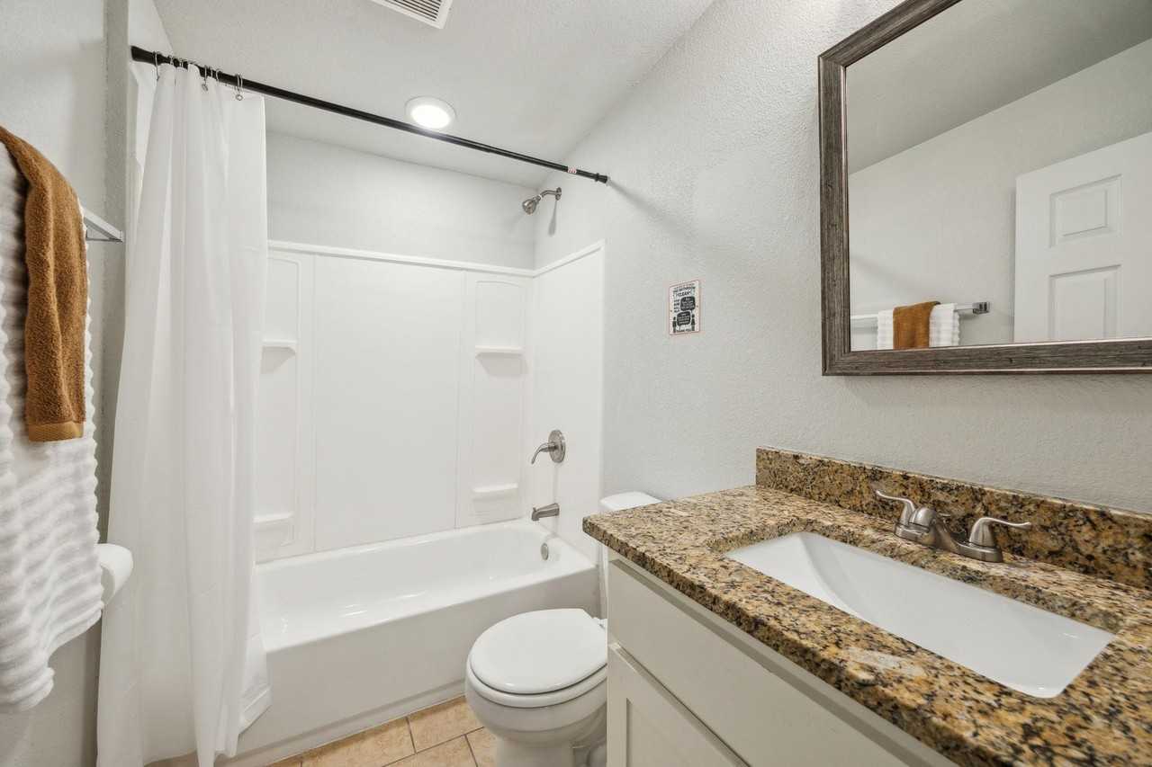 Purington Ave - Photo 4 of 7